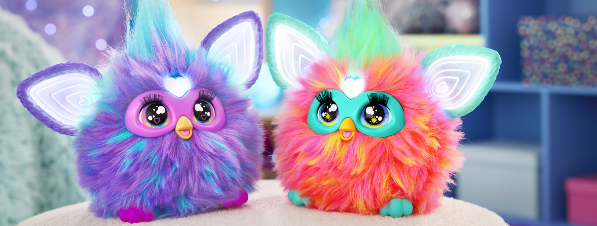 Encuentra vídeos, personajes, actividades de los juguetes Furby y el ...